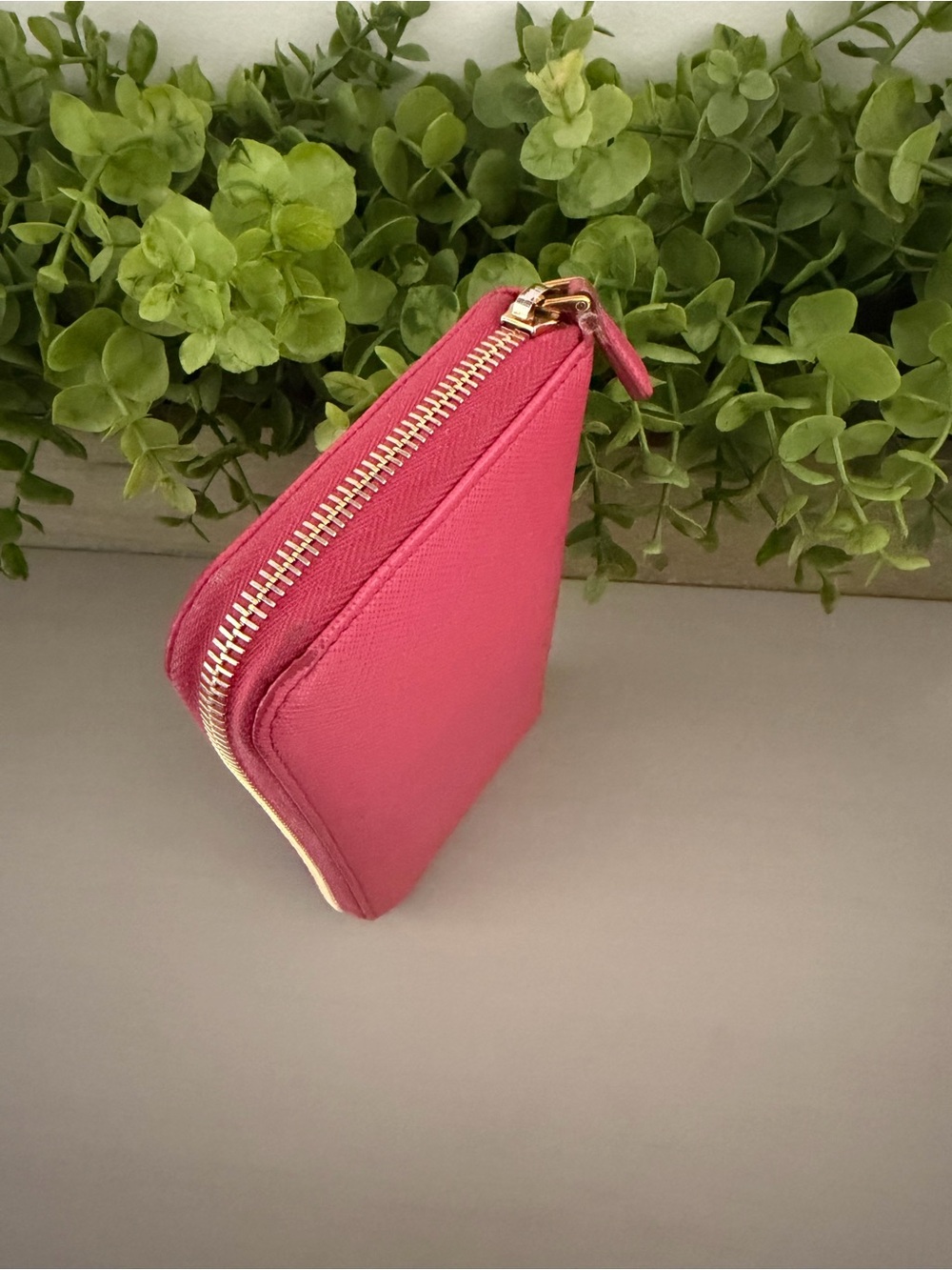 Prada Hot Pink Saffiano Zip Wallet w| Gold Logo - Picture 6 of 16
